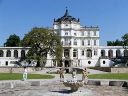 Tip na výlet - Cyklovýlet Býčkovice, zámek Ploskovice, výstup na Kalich